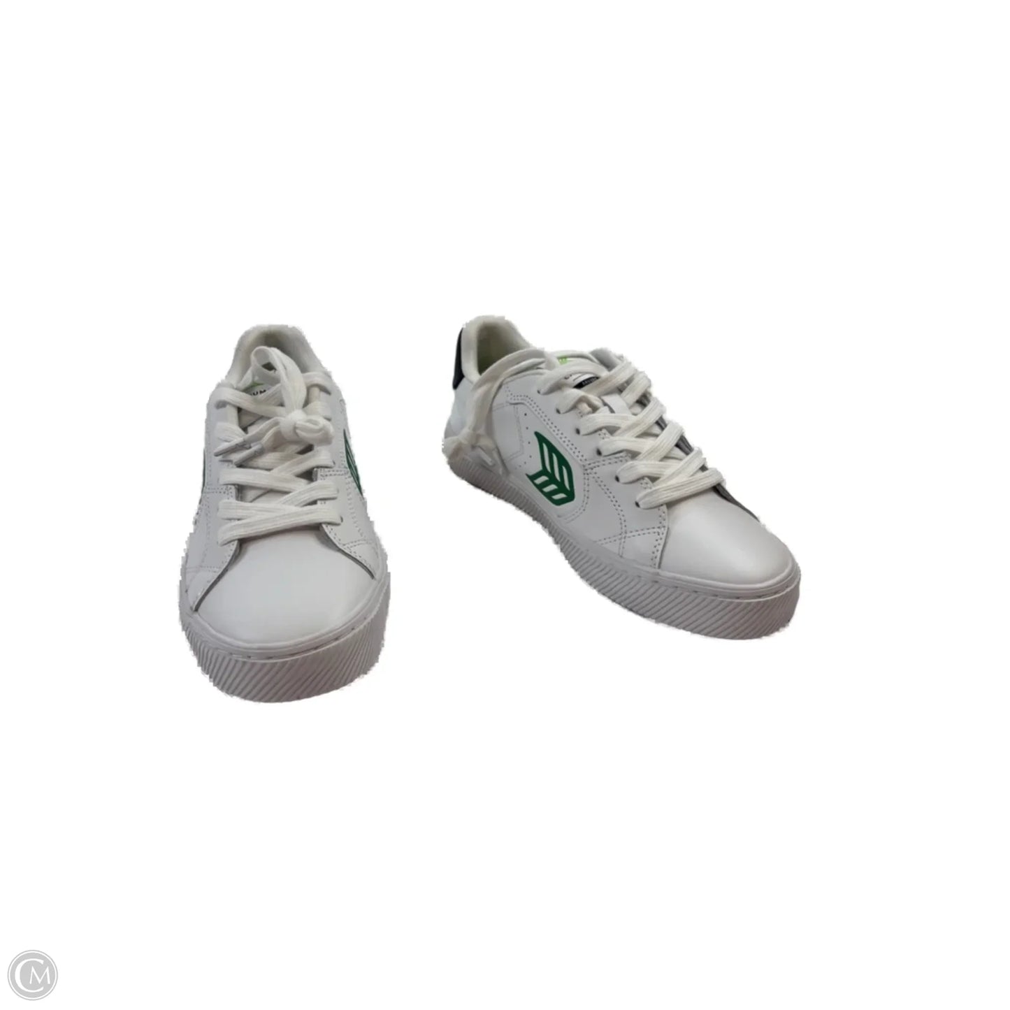 Shoes Sneakers By Cariuma In White, Size: 8