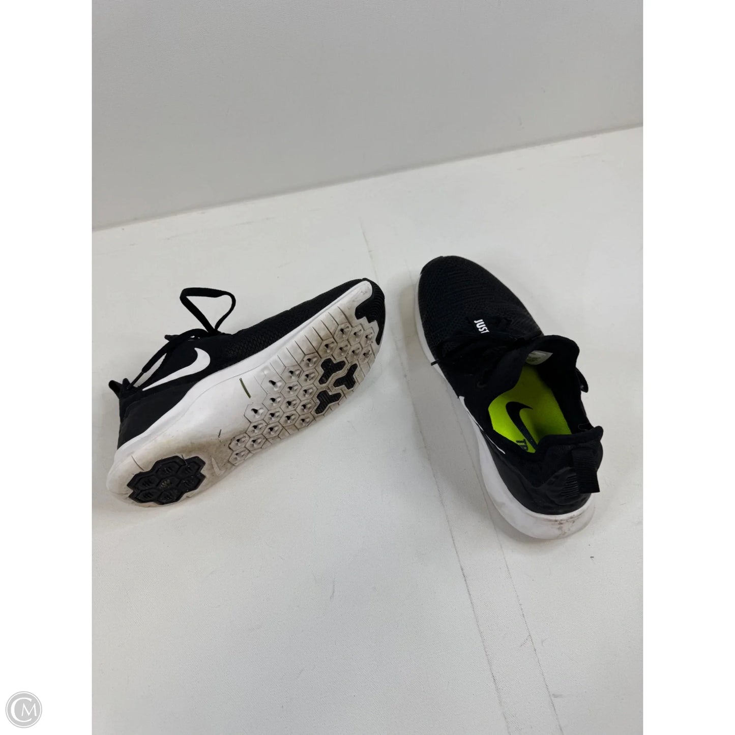 Shoes Athletic By Nike Apparel In Black, Size: 7