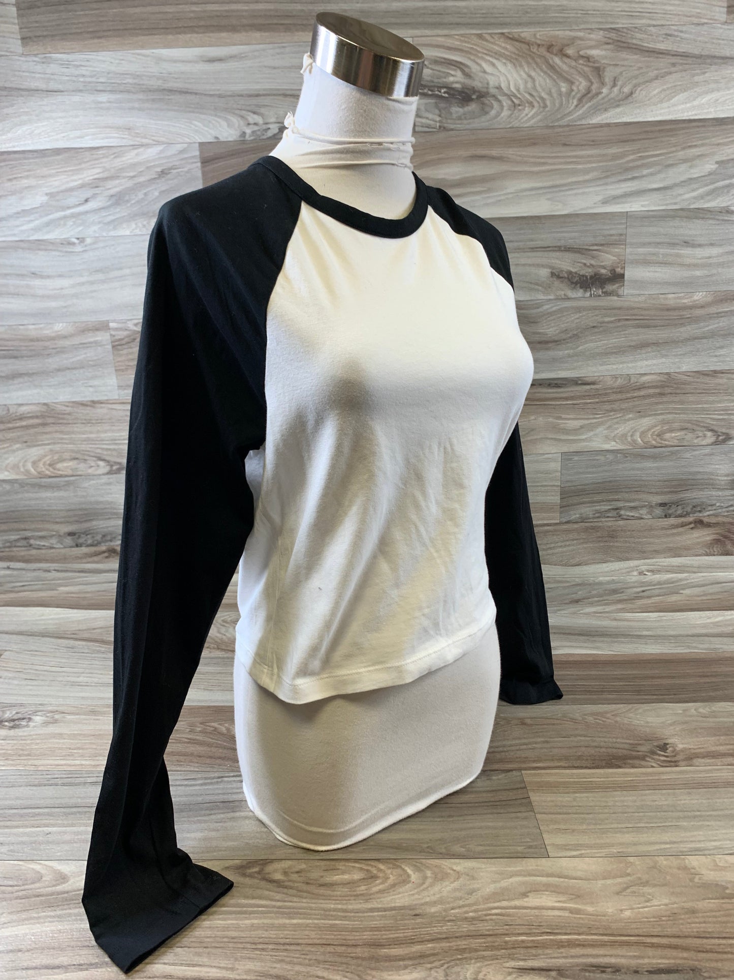 Top Long Sleeve By Pink In White, Size: L