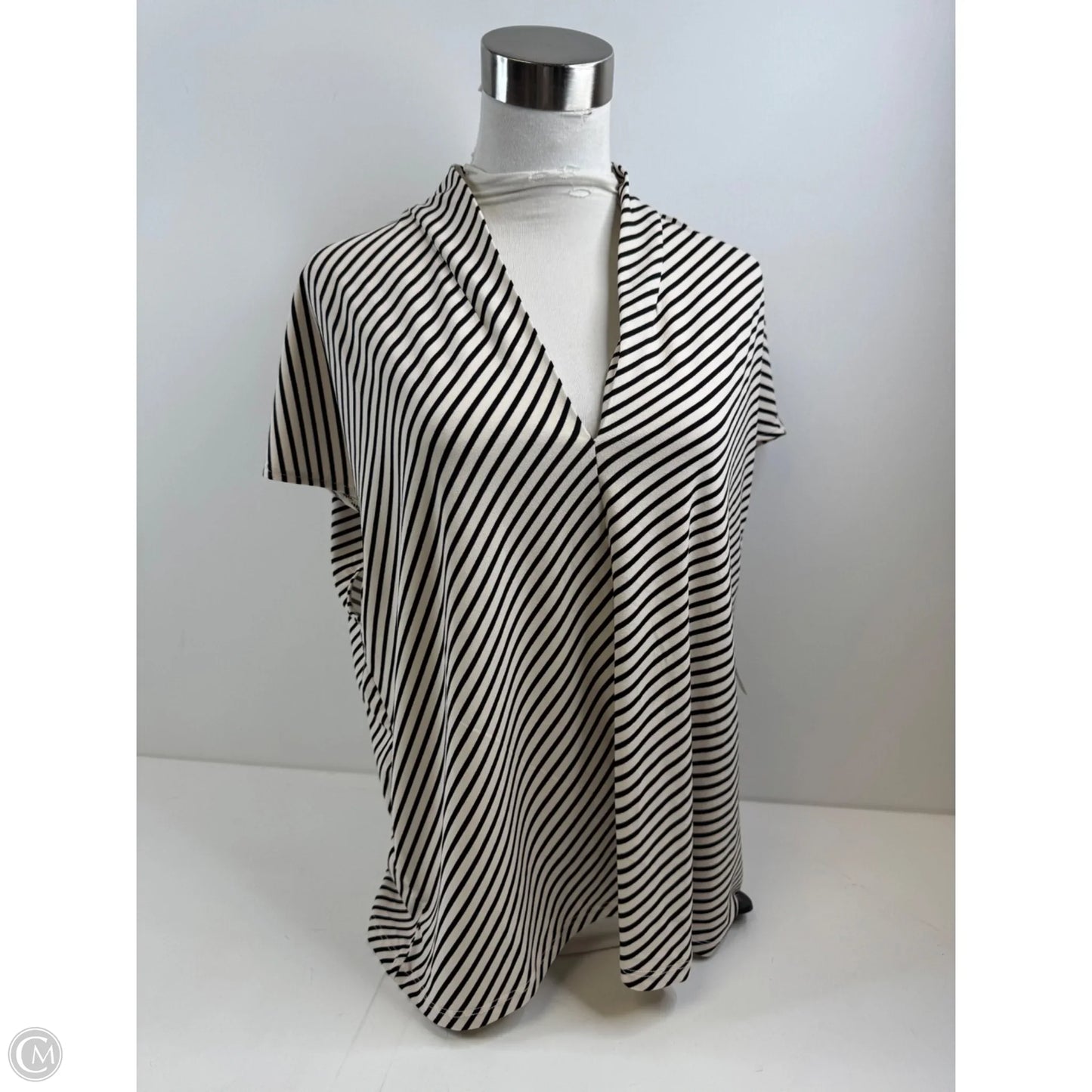 Top Short Sleeve By H&m In Black & Cream, Size: L
