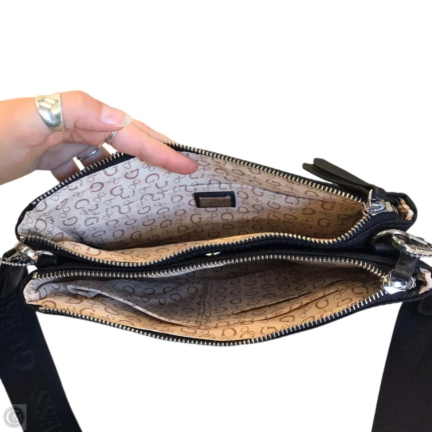 Crossbody By Guess, Size: Medium