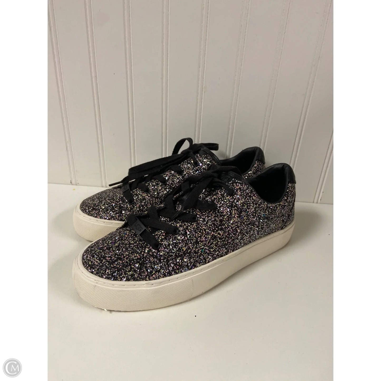 Shoes Designer By Ugg In Multi-colored, Size: 9