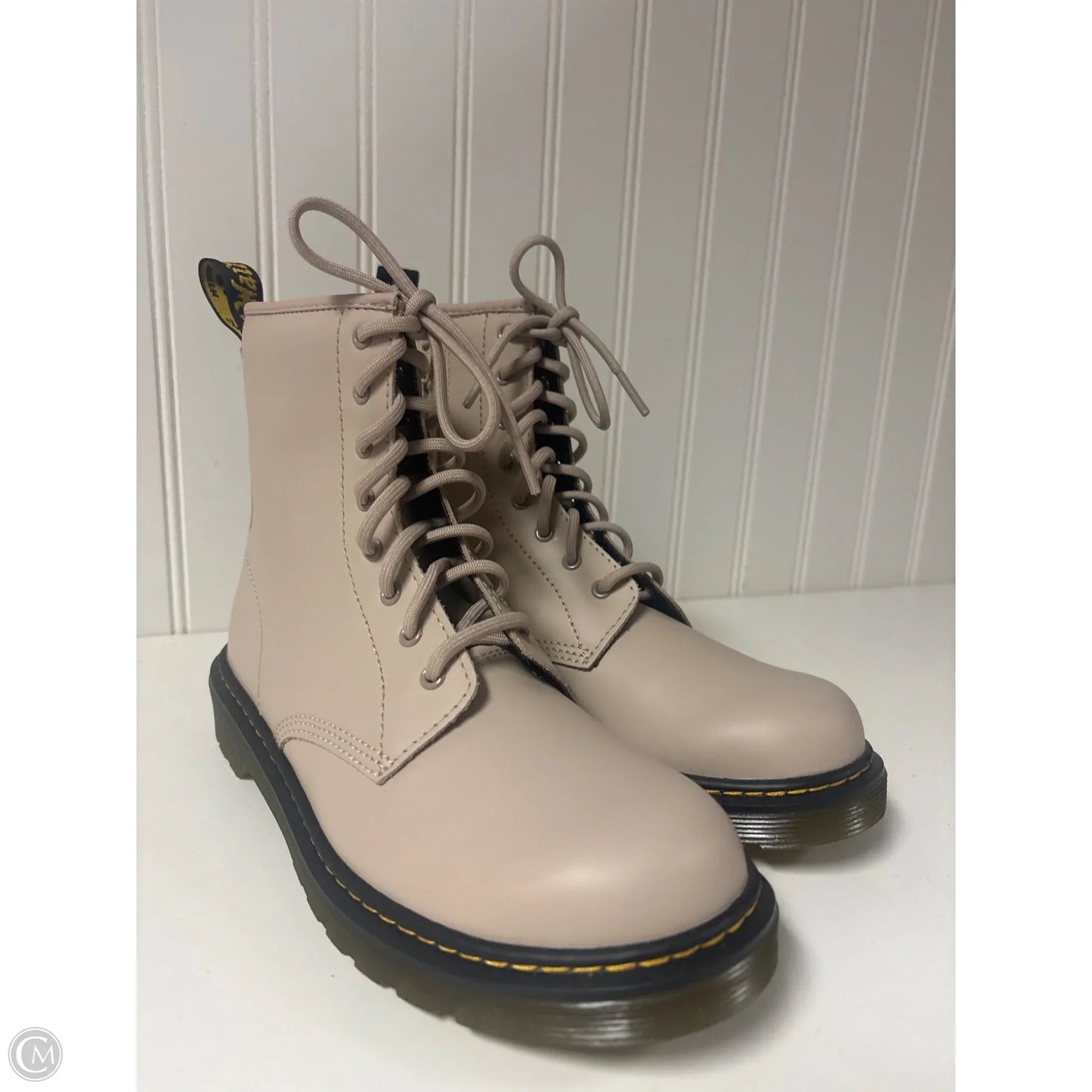 Boots Ankle Flats By Dr Martens In Taupe, Size: 6