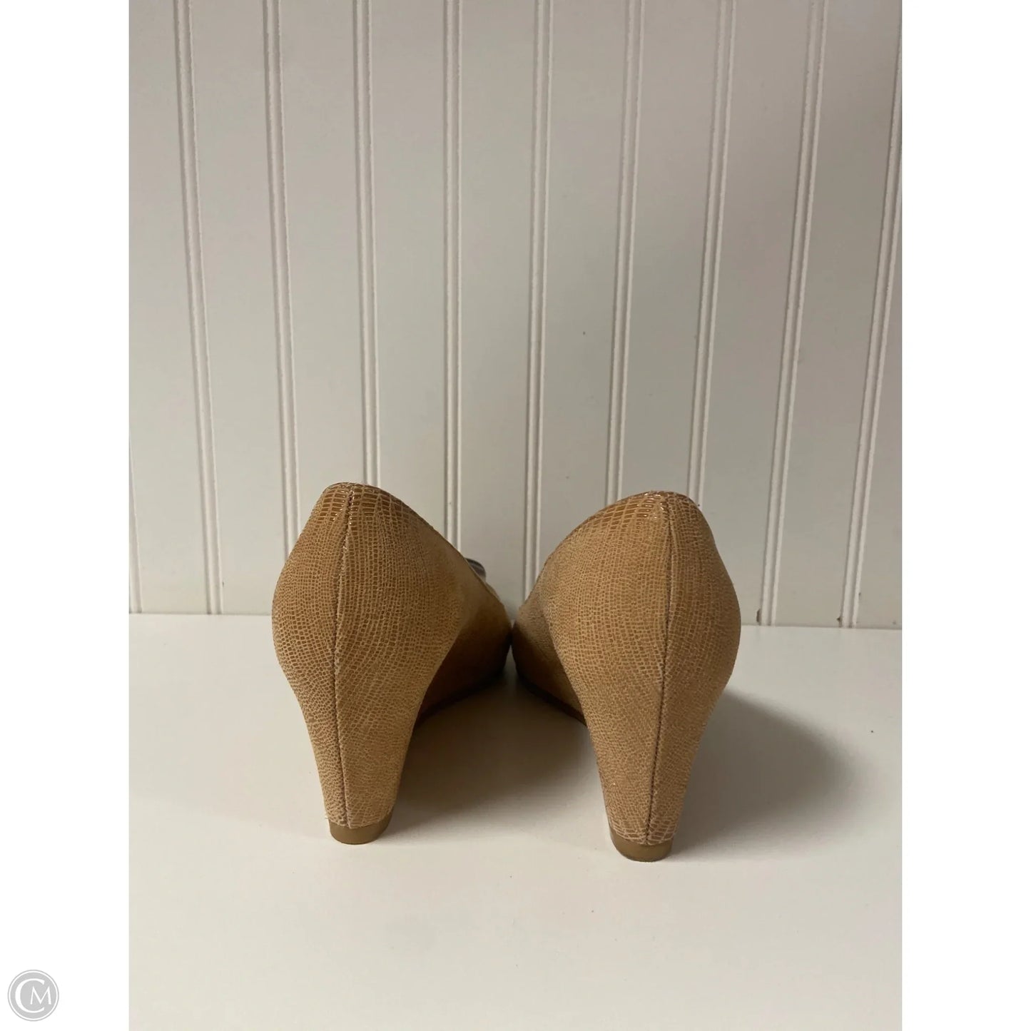 Shoes Designer By Stuart Weitzman In Tan, Size: 8
