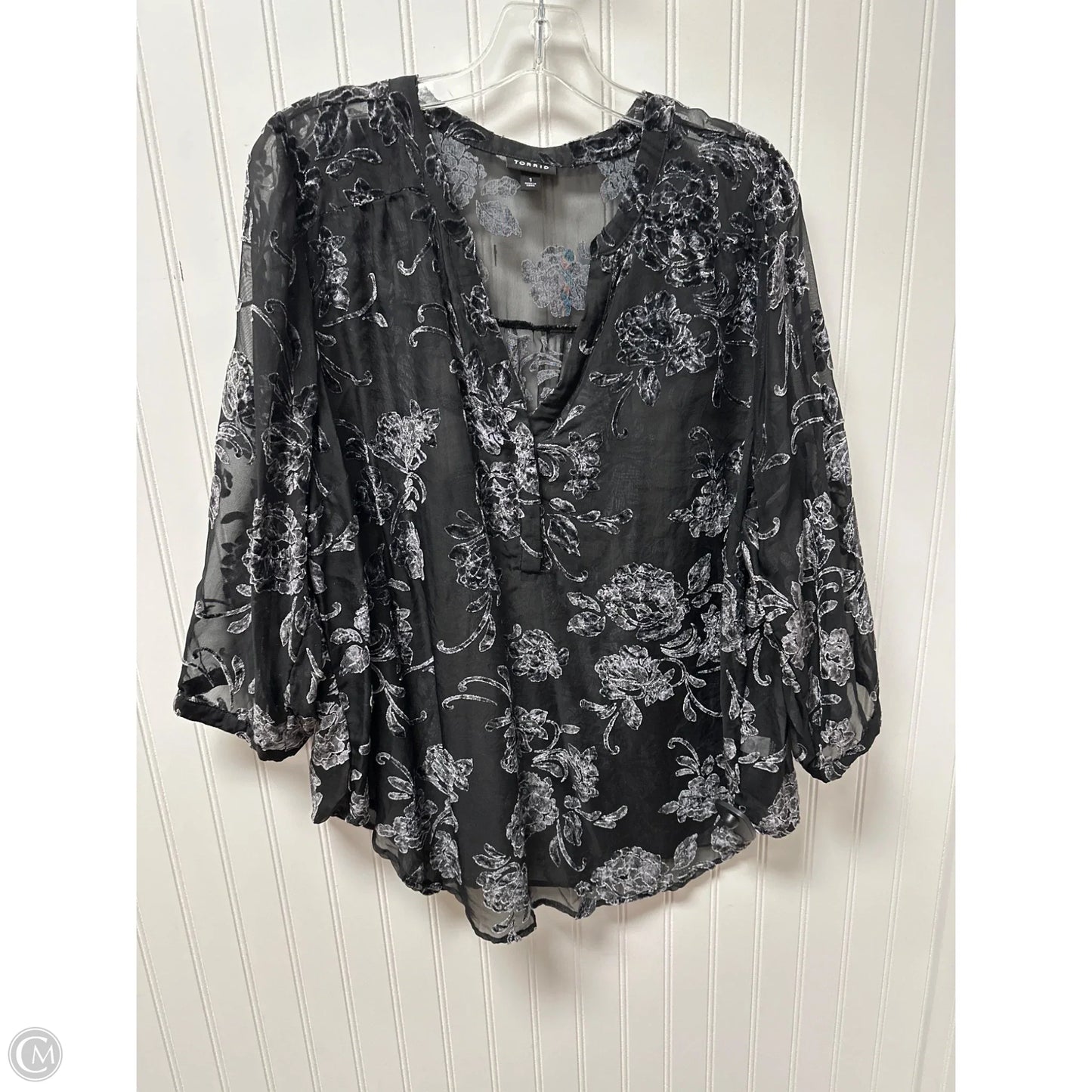 Top Long Sleeve By Torrid In Black, Size: 1x