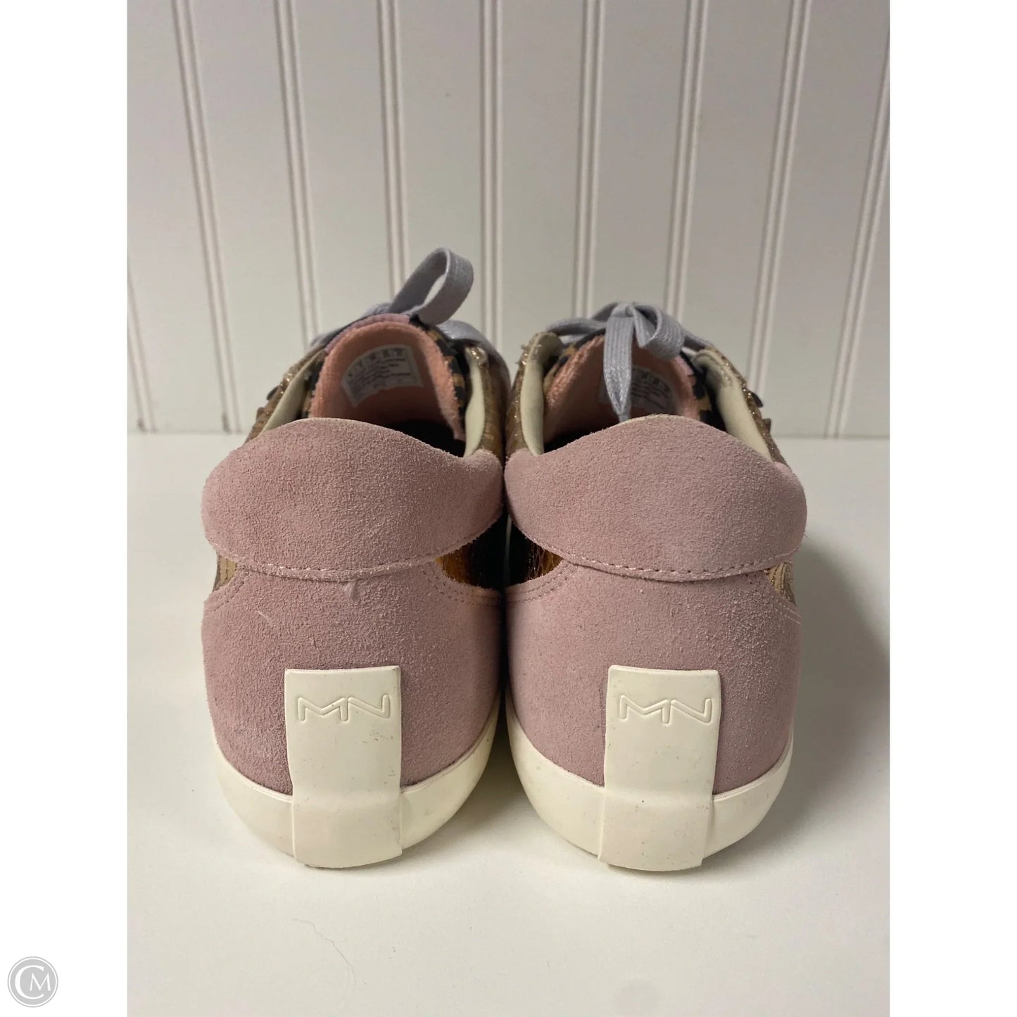 Shoes Sneakers By Clothes Mentor In Animal Print, Size: 8