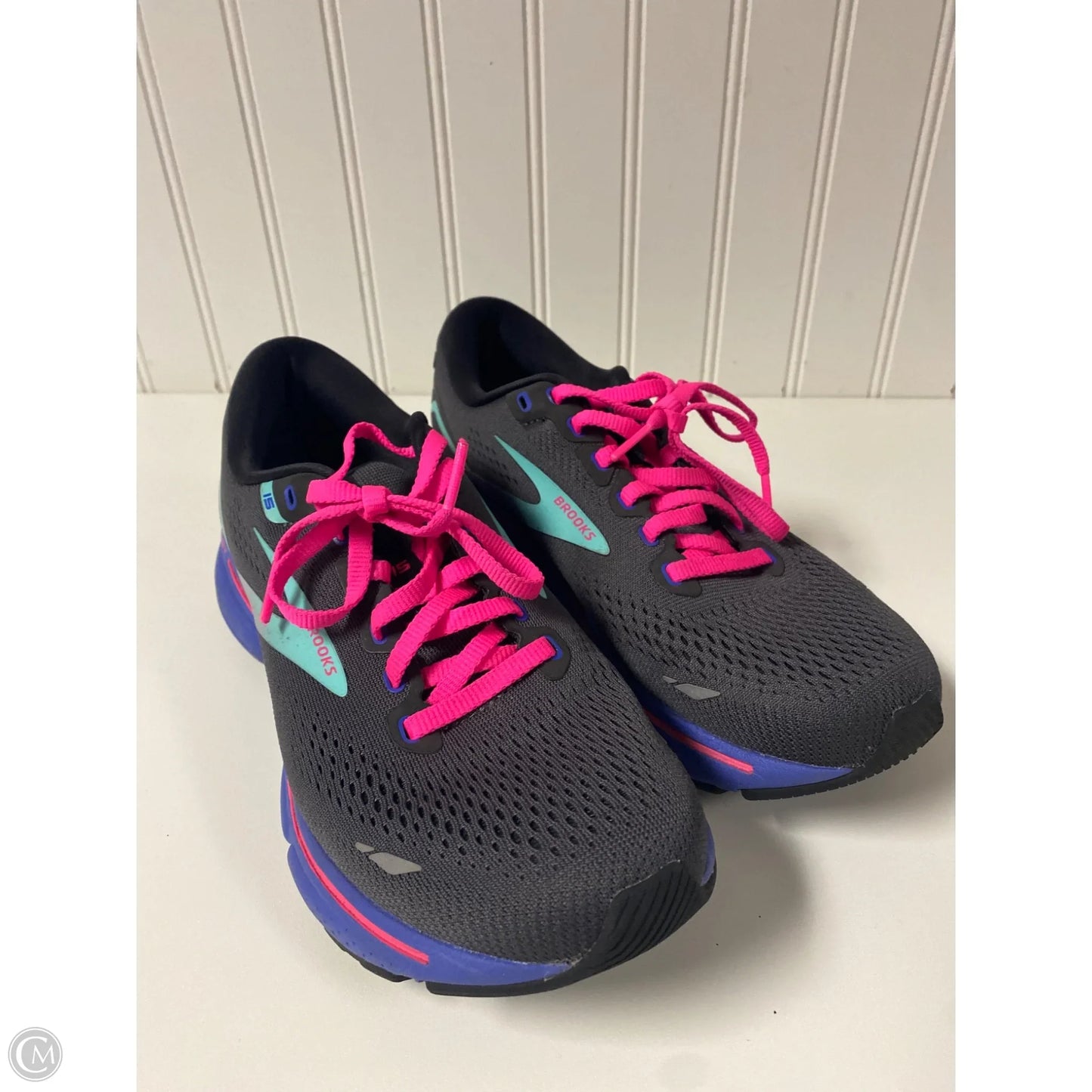 Shoes Athletic By Brooks In Grey, Size: 7.5