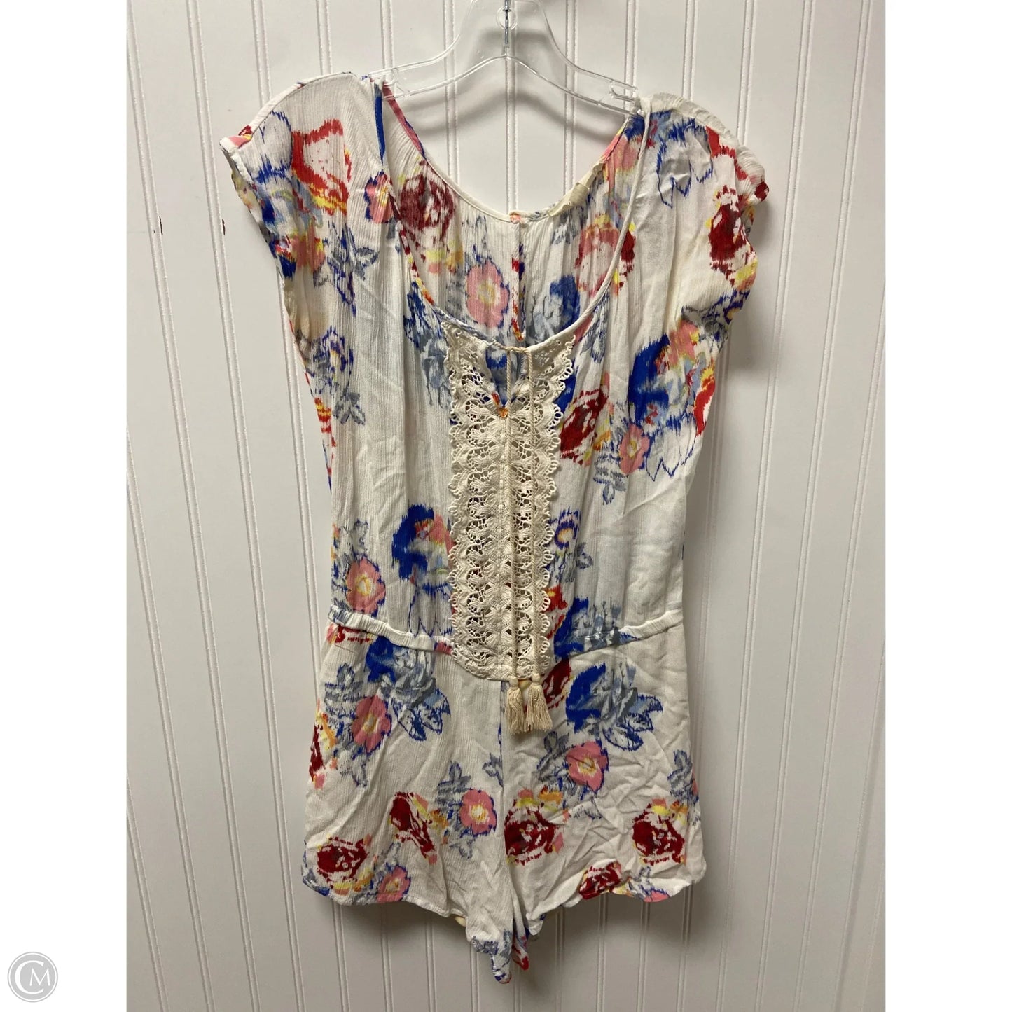 Swimwear Cover-up By Lovestitch In White, Size: M