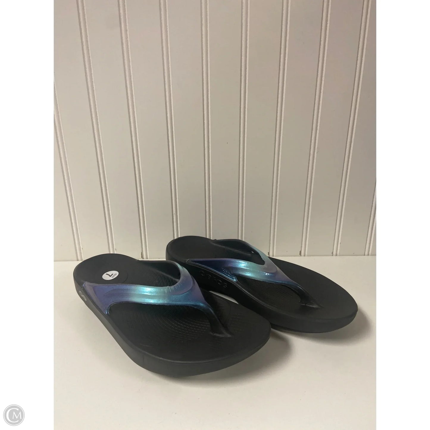 Sandals Flip Flops By Oofos In Black, Size: 7