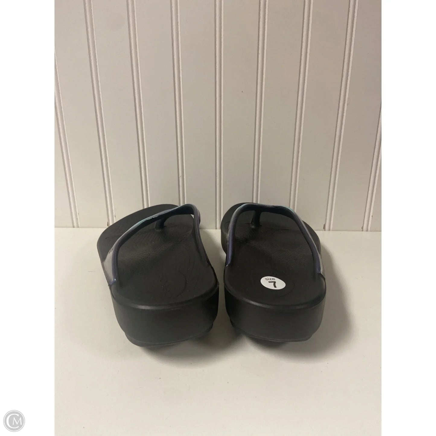 Sandals Flip Flops By Oofos In Black, Size: 7