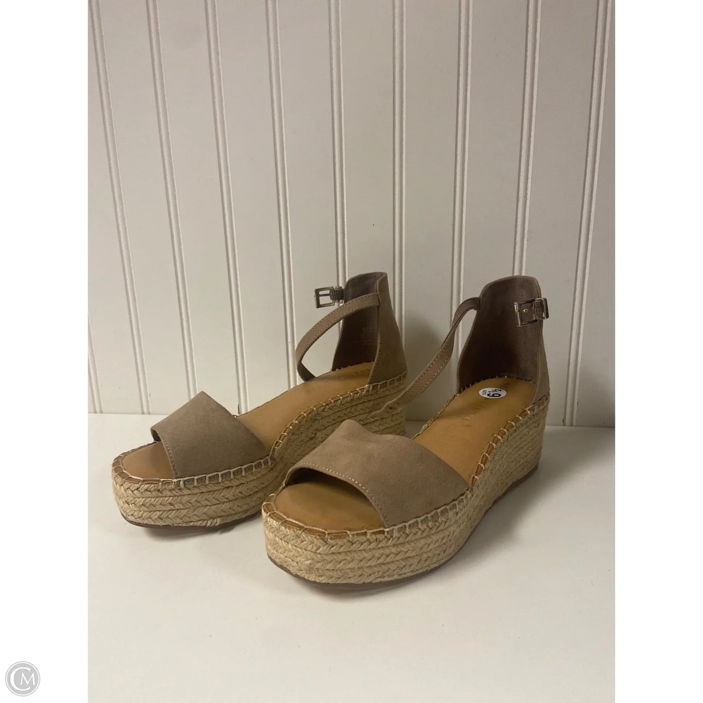 Sandals Heels Wedge By Kelly And Katie In Beige, Size: 6.5