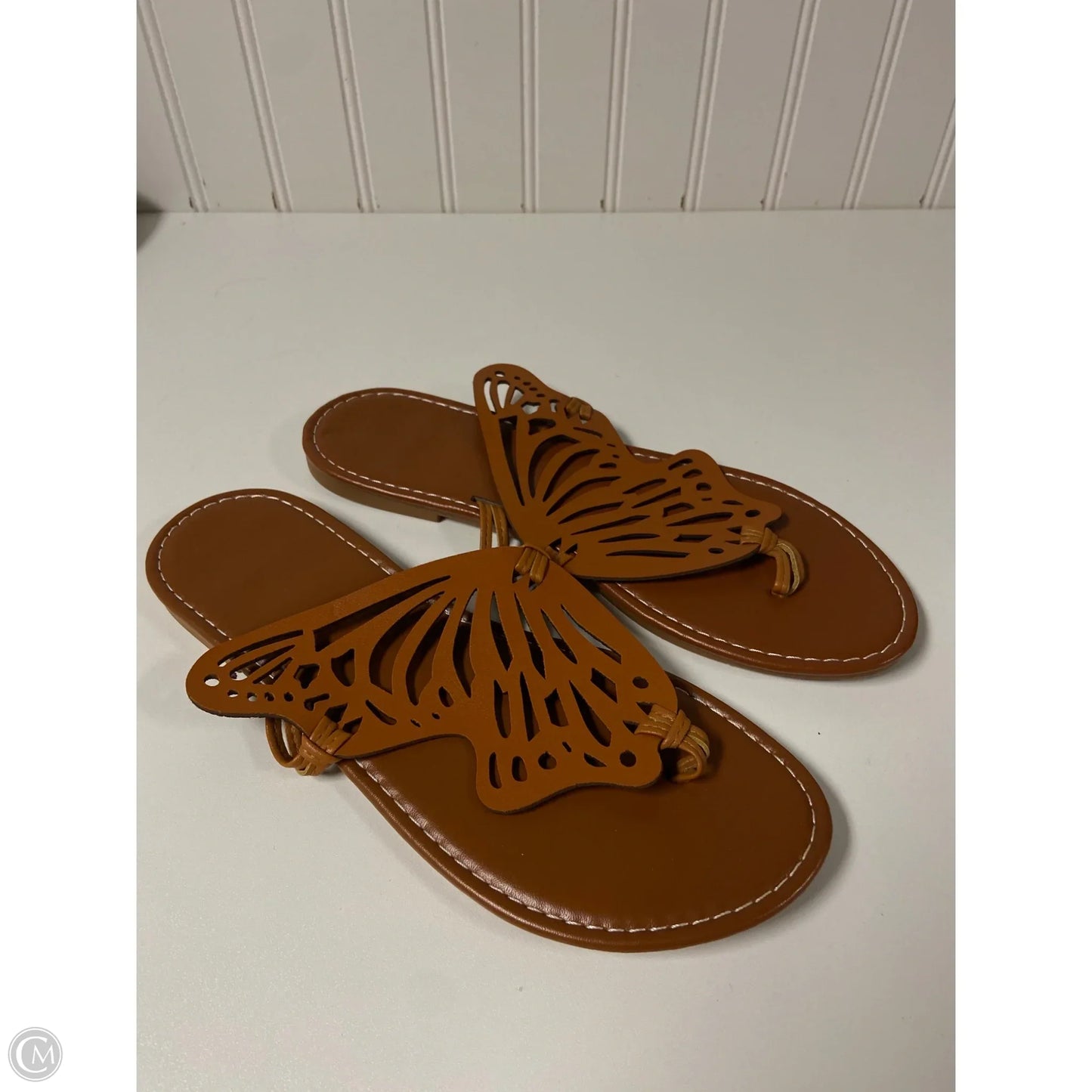 Sandals Flats By Clothes Mentor In Tan, Size: 8.5
