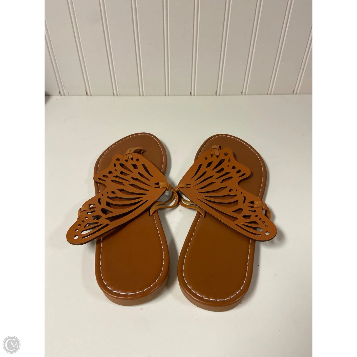 Sandals Flats By Clothes Mentor In Tan, Size: 8.5