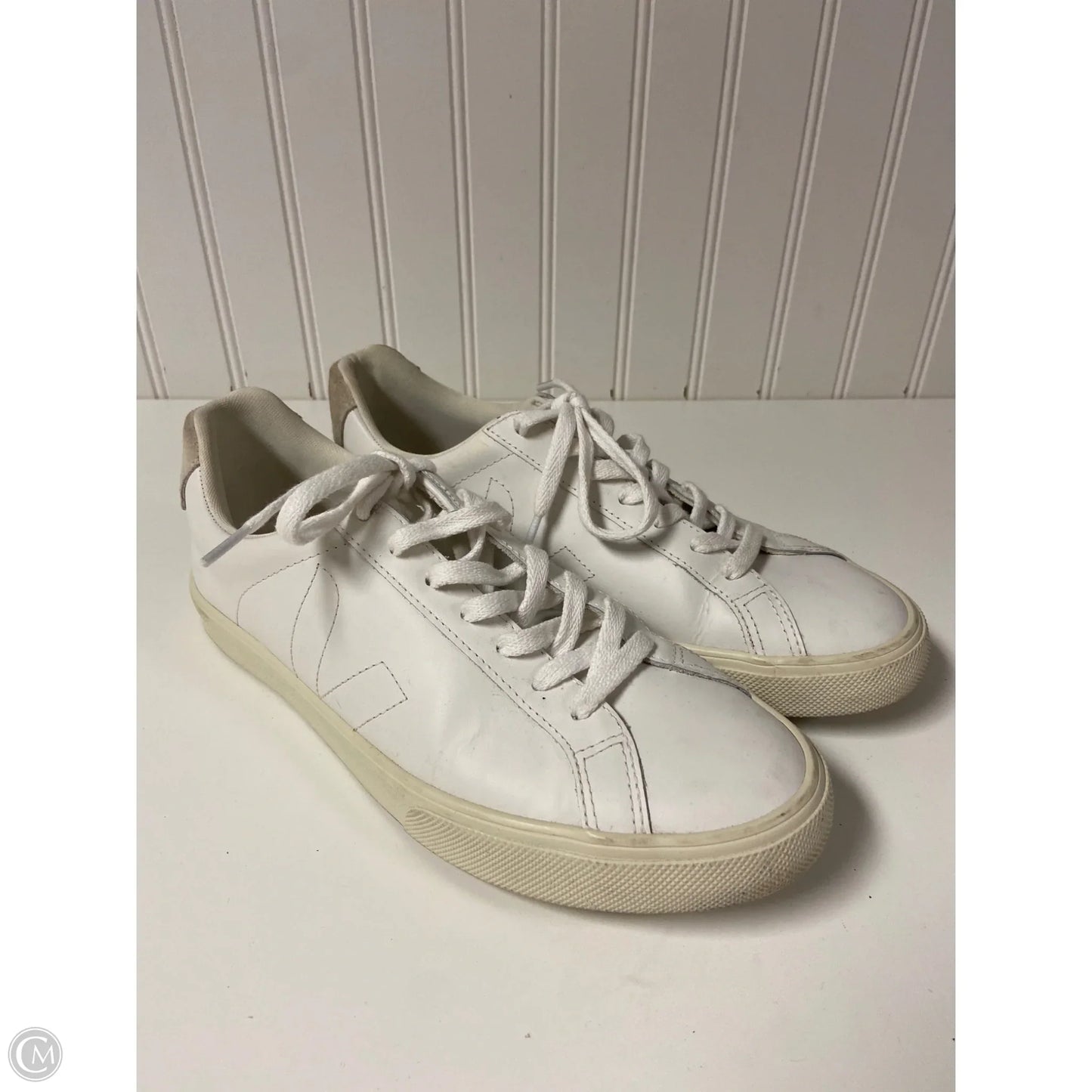 Shoes Sneakers By Veja In White, Size: 10