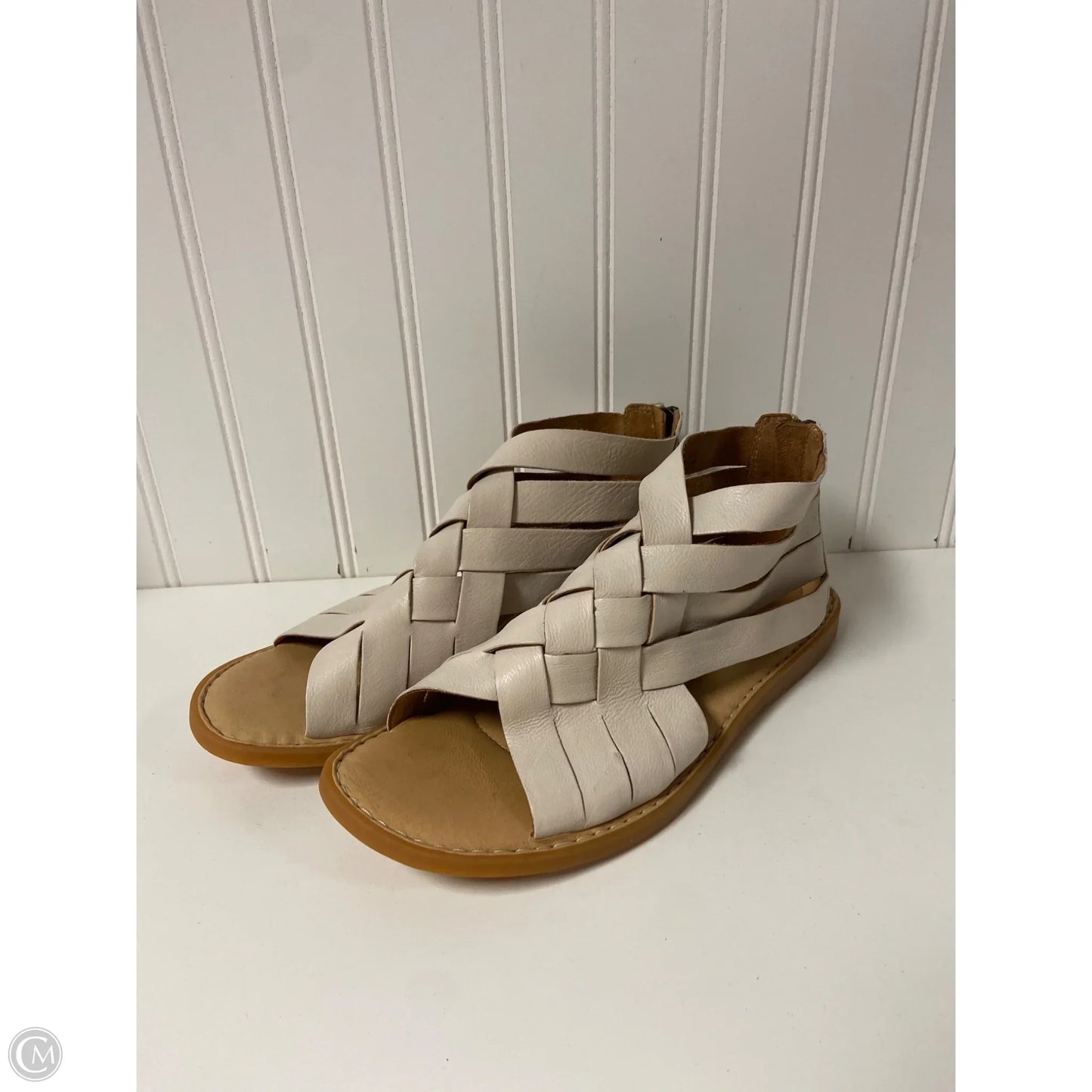 Sandals Flats By Born In White, Size: 8