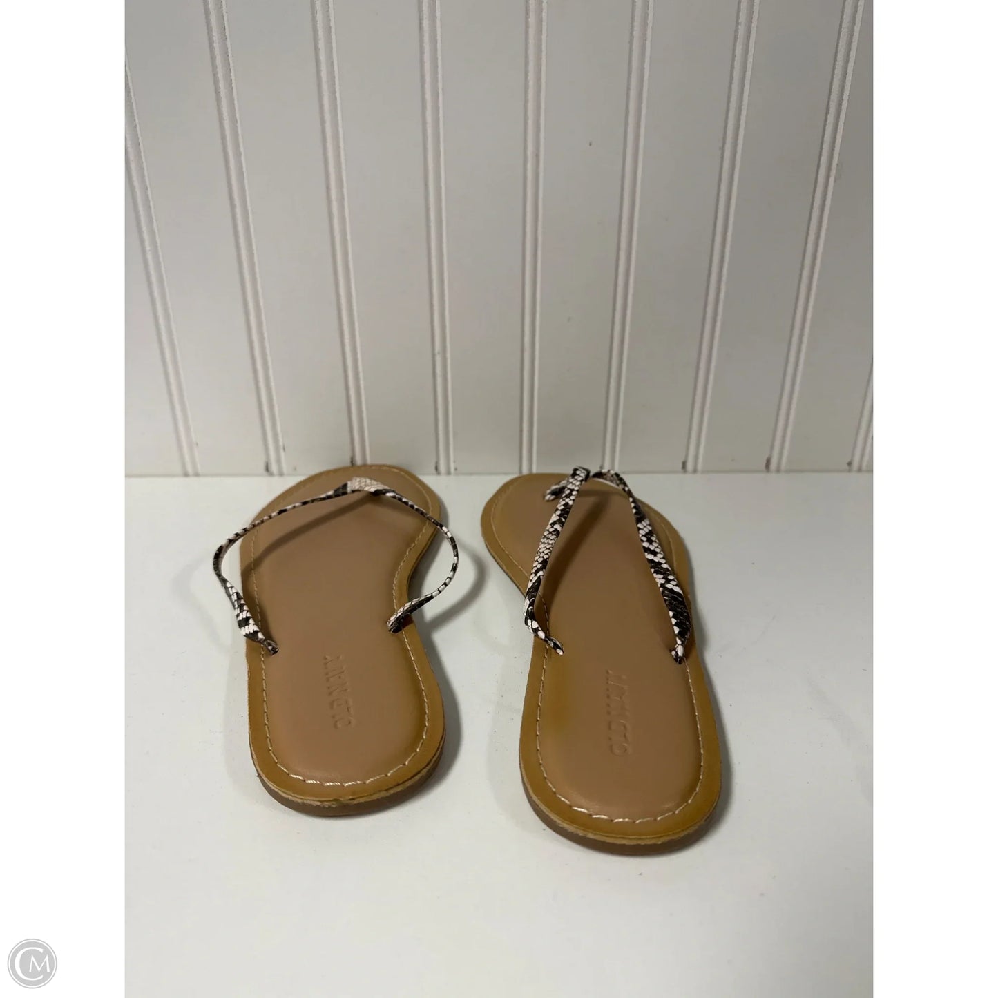 Sandals Flats By Old Navy In Brown, Size: 8