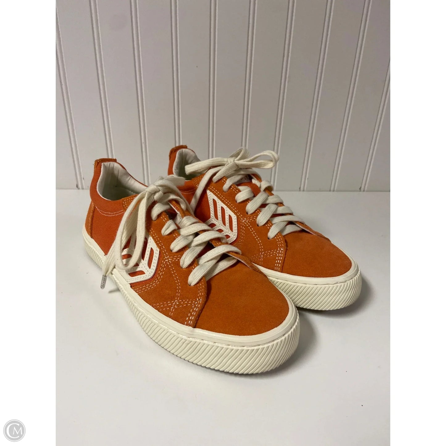 Shoes Sneakers By Cariuma In Orange, Size: 8