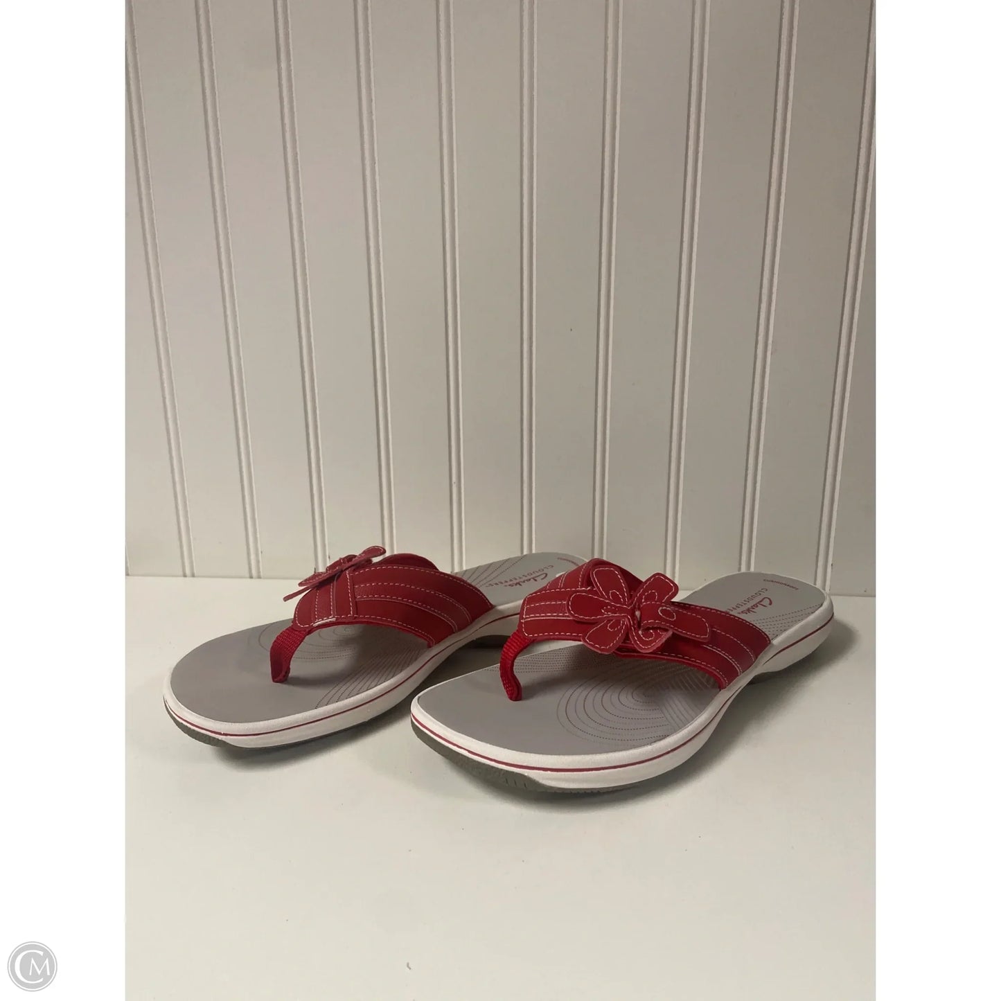 Sandals Flip Flops By Clarks In Grey & Red, Size: 9