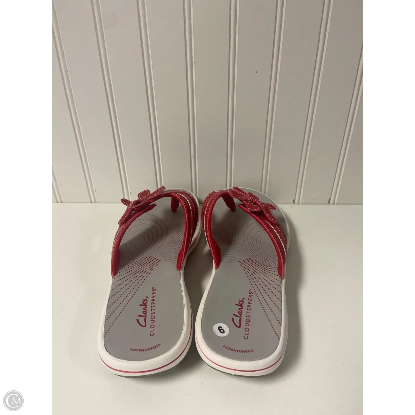 Sandals Flip Flops By Clarks In Grey & Red, Size: 9