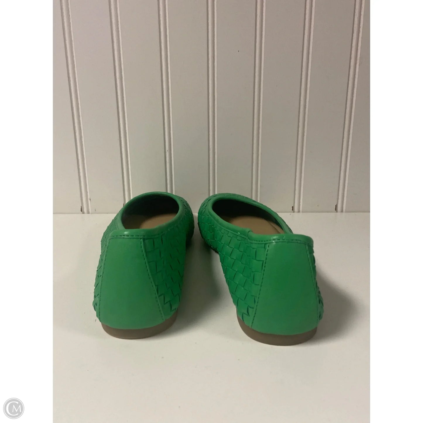 Shoes Flats By Cmc In Green, Size: 6