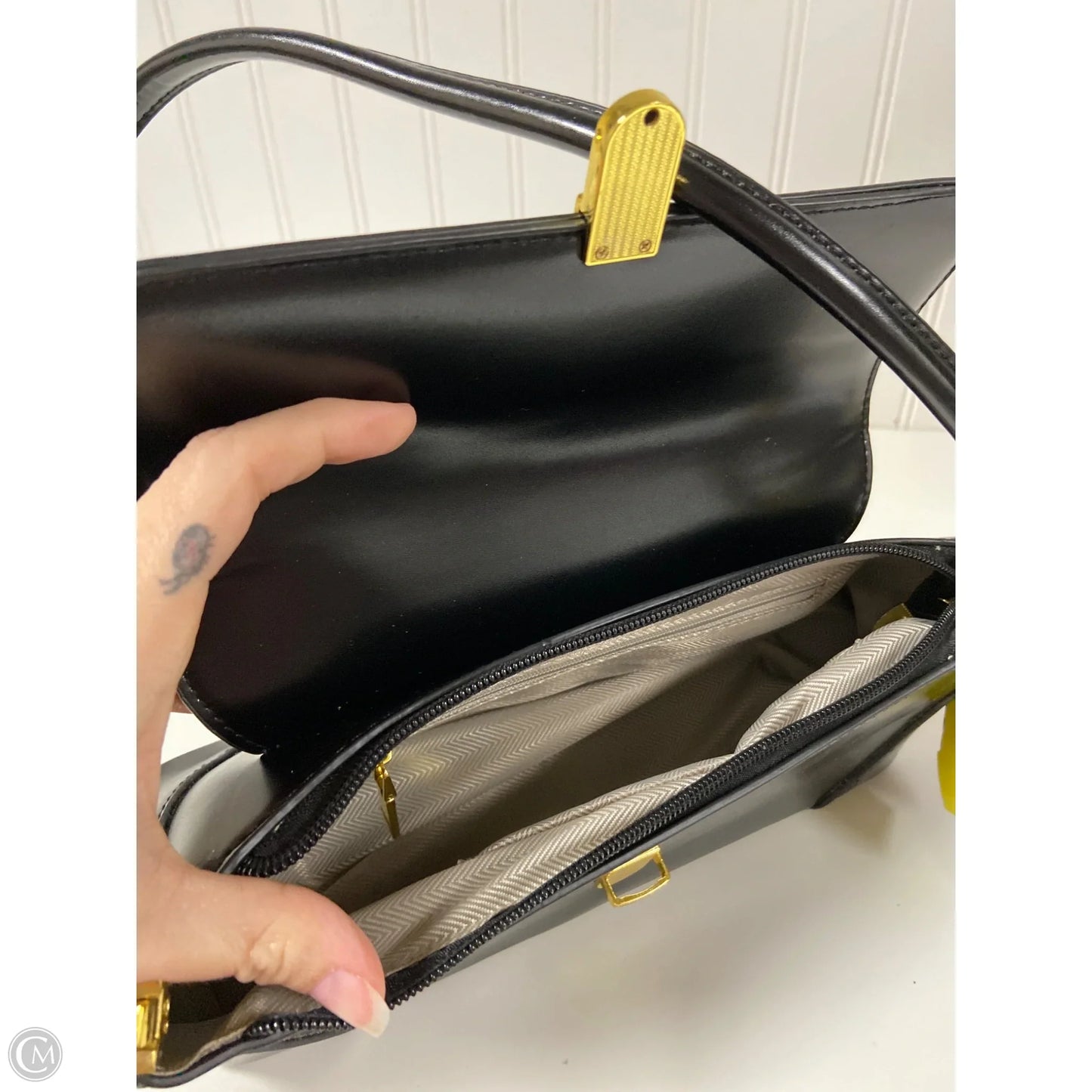 Handbag By Clothes Mentor, Size: Small