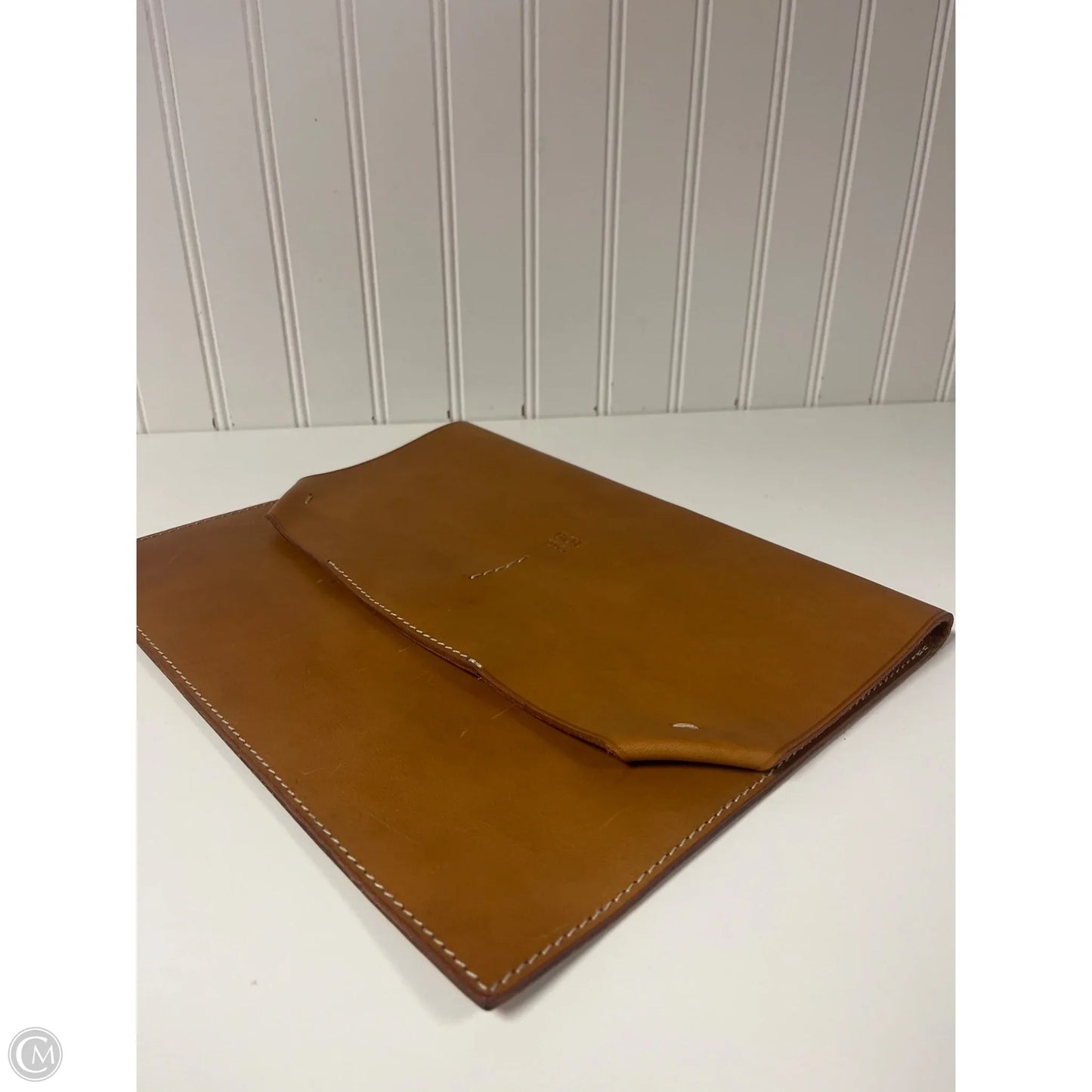 Clutch Leather By Clothes Mentor, Size: Large