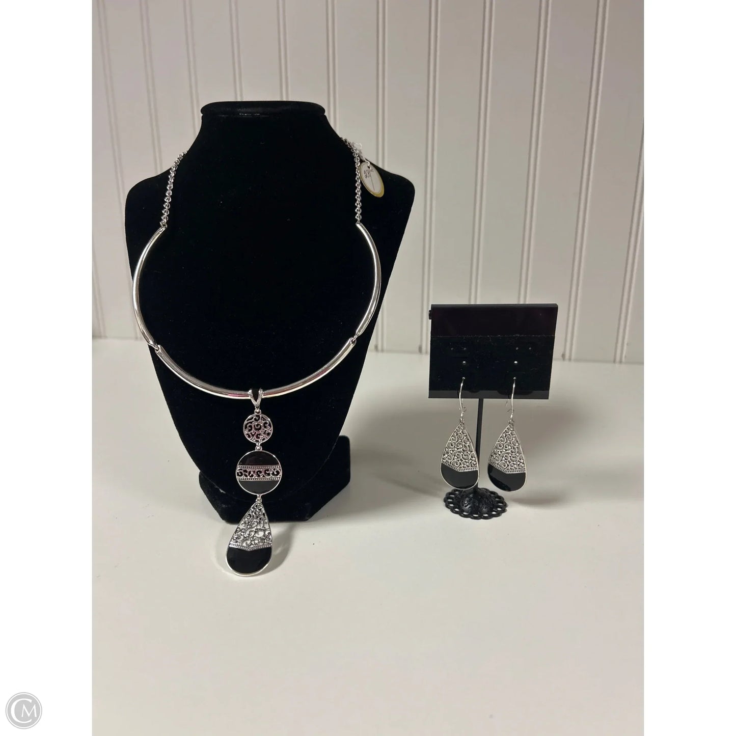 Necklace Set By Clothes Mentor, Size: 02 Piece Set