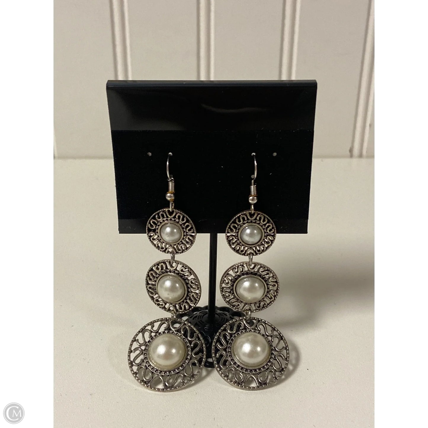 Earrings Dangle/drop By Clothes Mentor