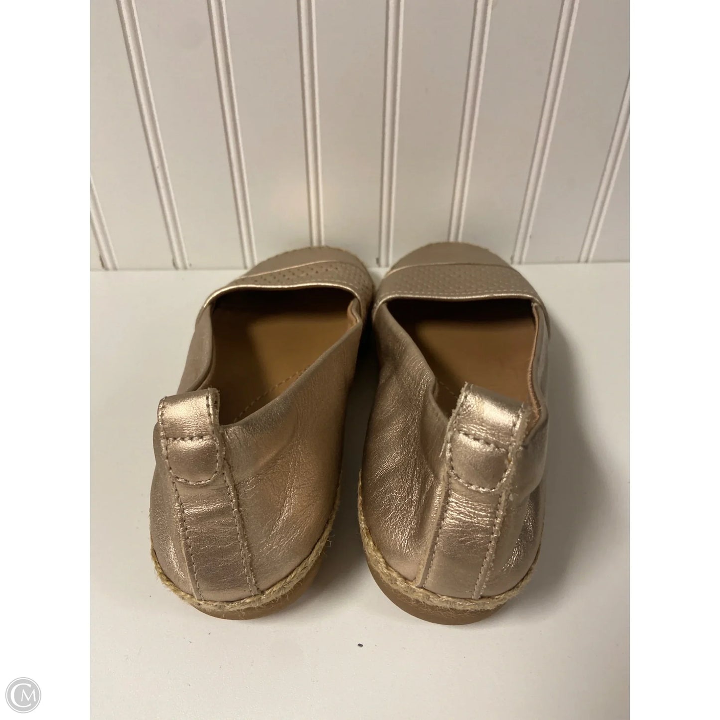 Shoes Flats By Clarks In Gold, Size: 9