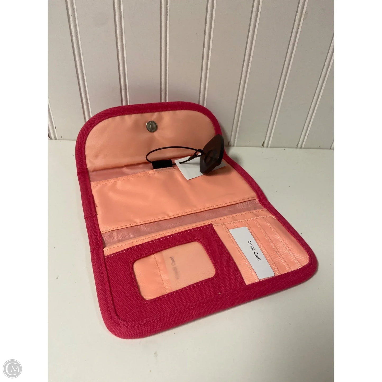 Wallet By Kavu, Size: Medium