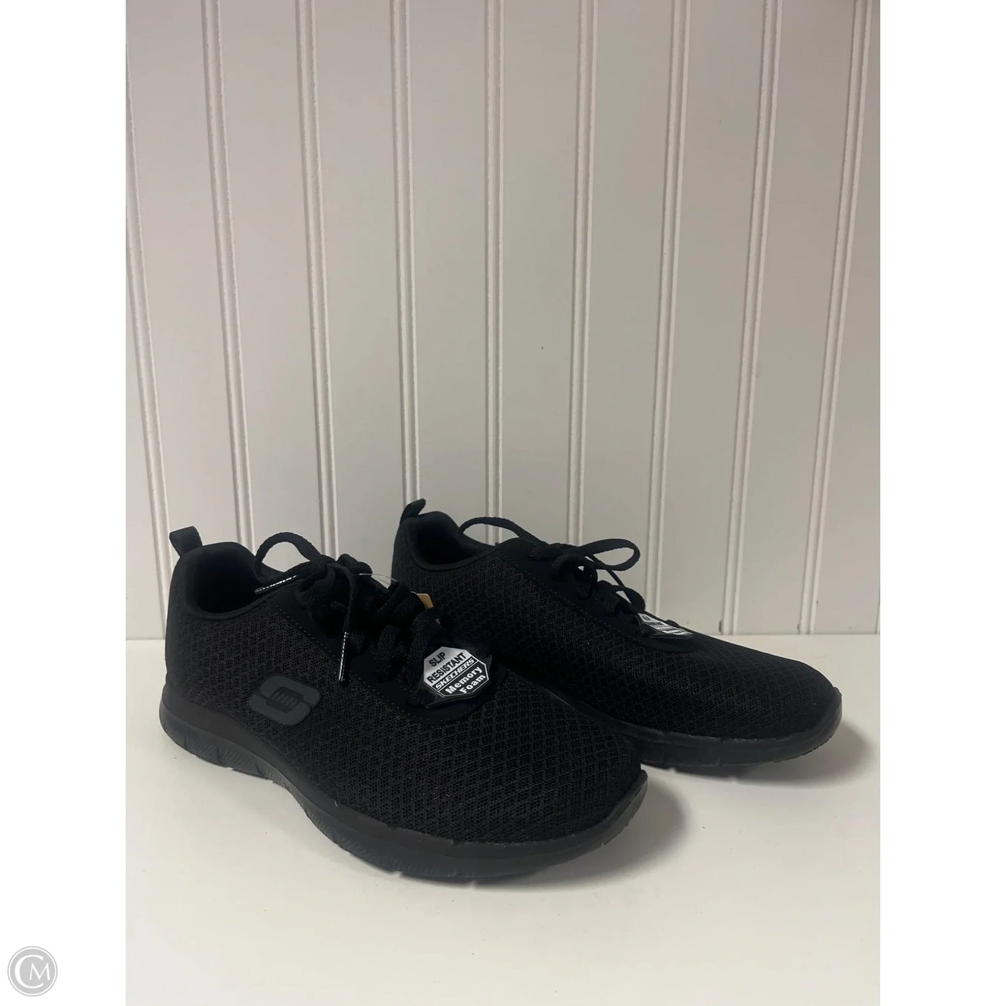 Shoes Sneakers By Skechers In Black, Size: 6.5
