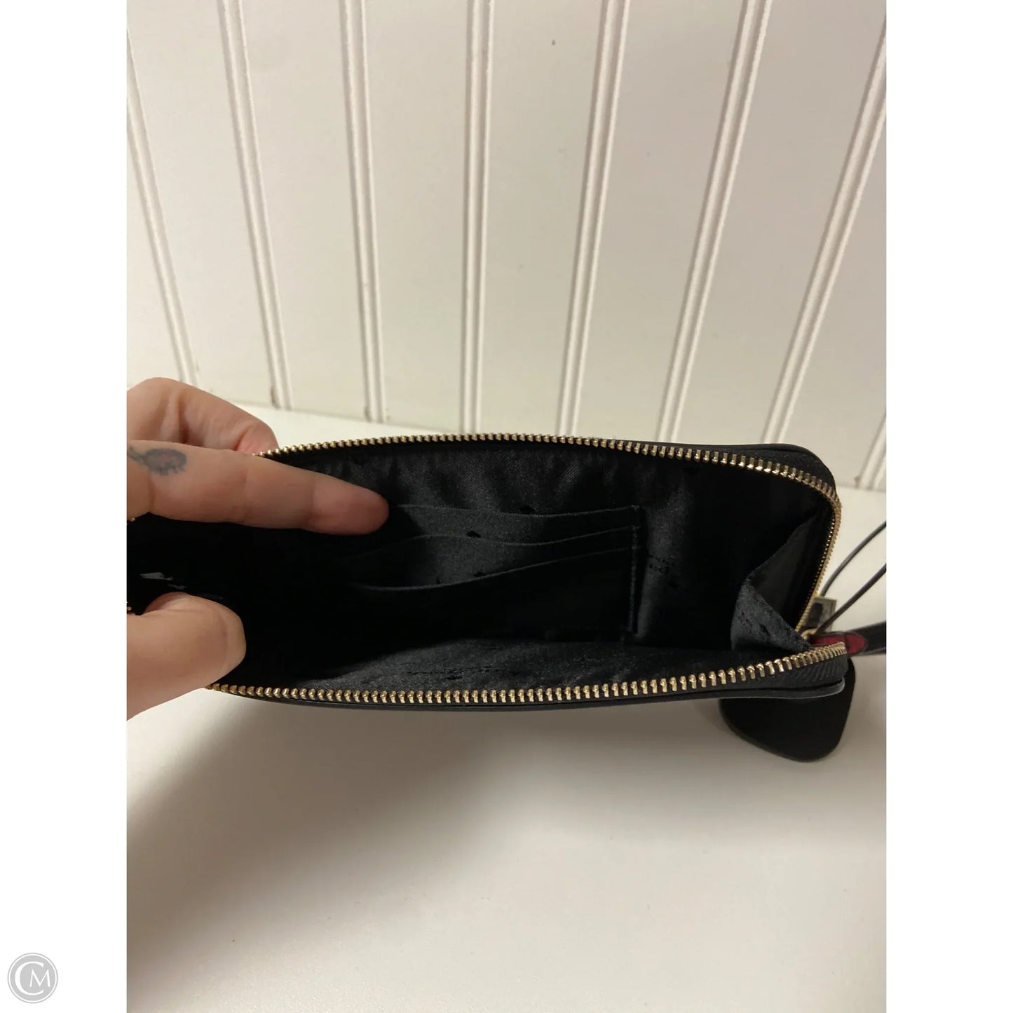 Wristlet Designer By Kate Spade, Size: Medium