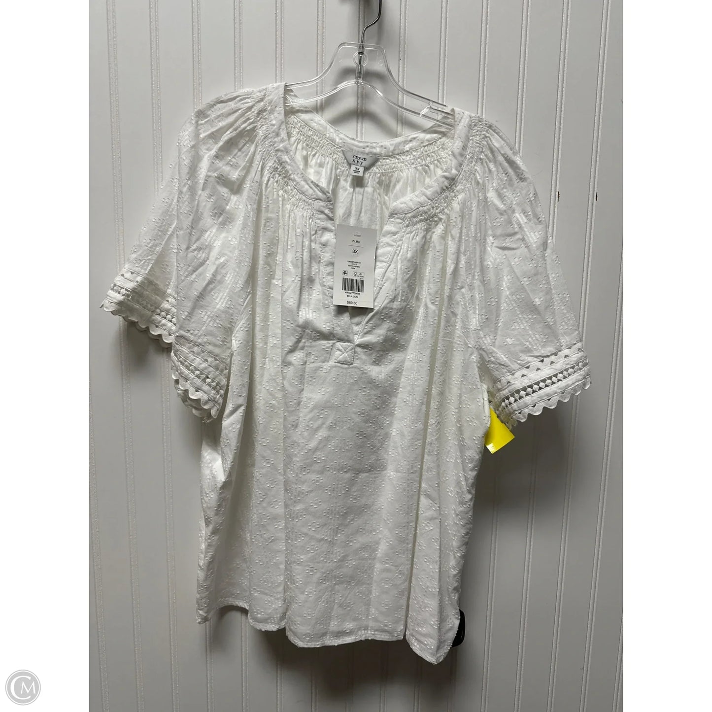 Top Short Sleeve By Crown And Ivy In White, Size: 3x