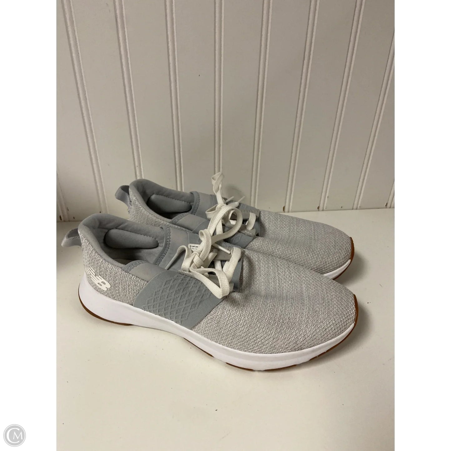 Shoes Sneakers By New Balance In Grey, Size: 6.5