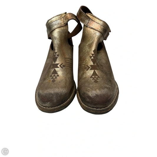 Boots Ankle Heels By Sbicca In Bronze, Size: 6