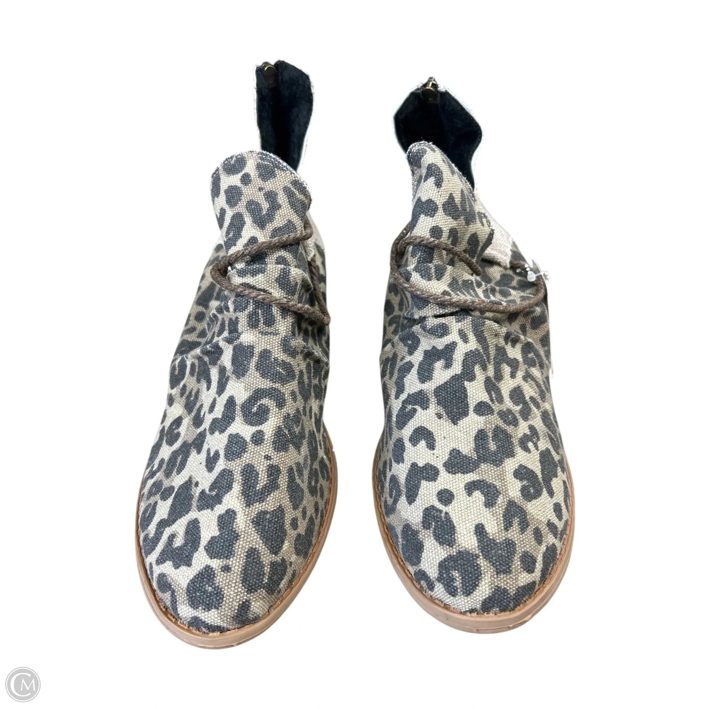 Boots Ankle Flats By Clothes Mentor In Animal Print, Size: 8.5