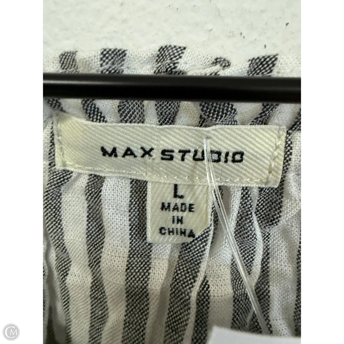 Top Long Sleeve By Max Studio In Grey & White, Size: L