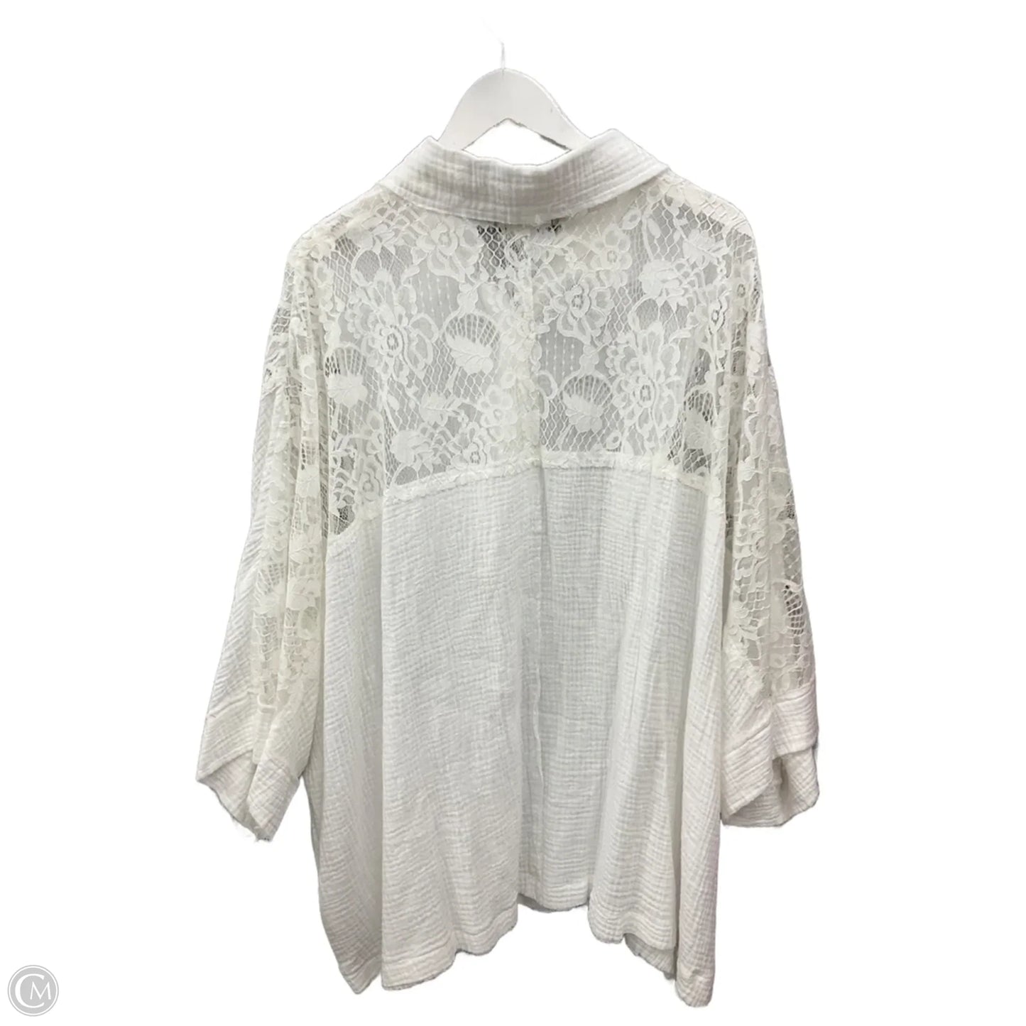 Top Short Sleeve By Andree By Unit In White, Size: 3x