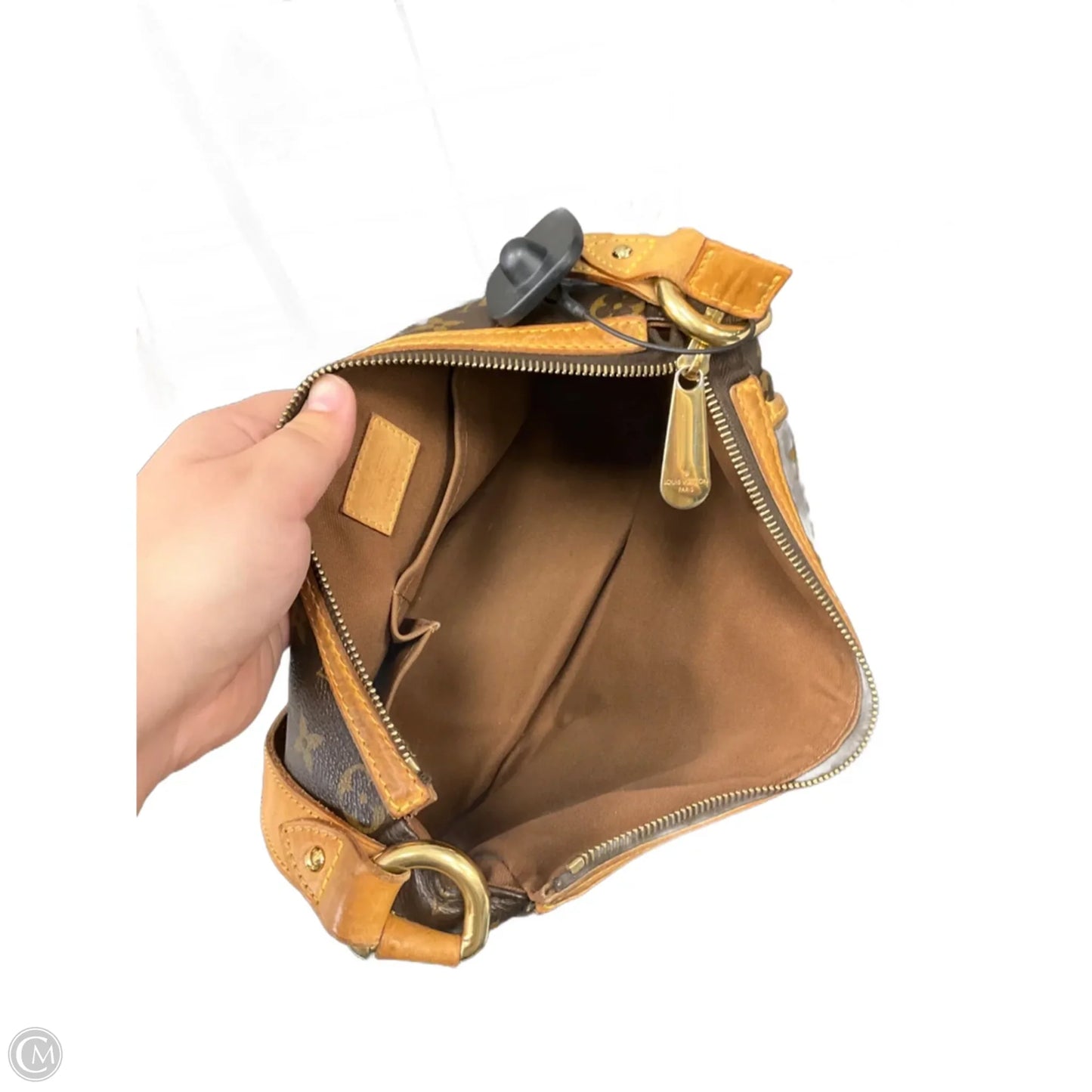 Handbag Luxury Designer By Louis Vuitton, Size: Medium