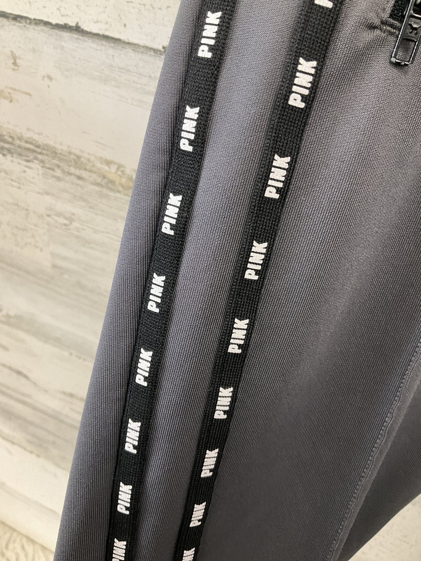 Pants Joggers By Pink Size: M