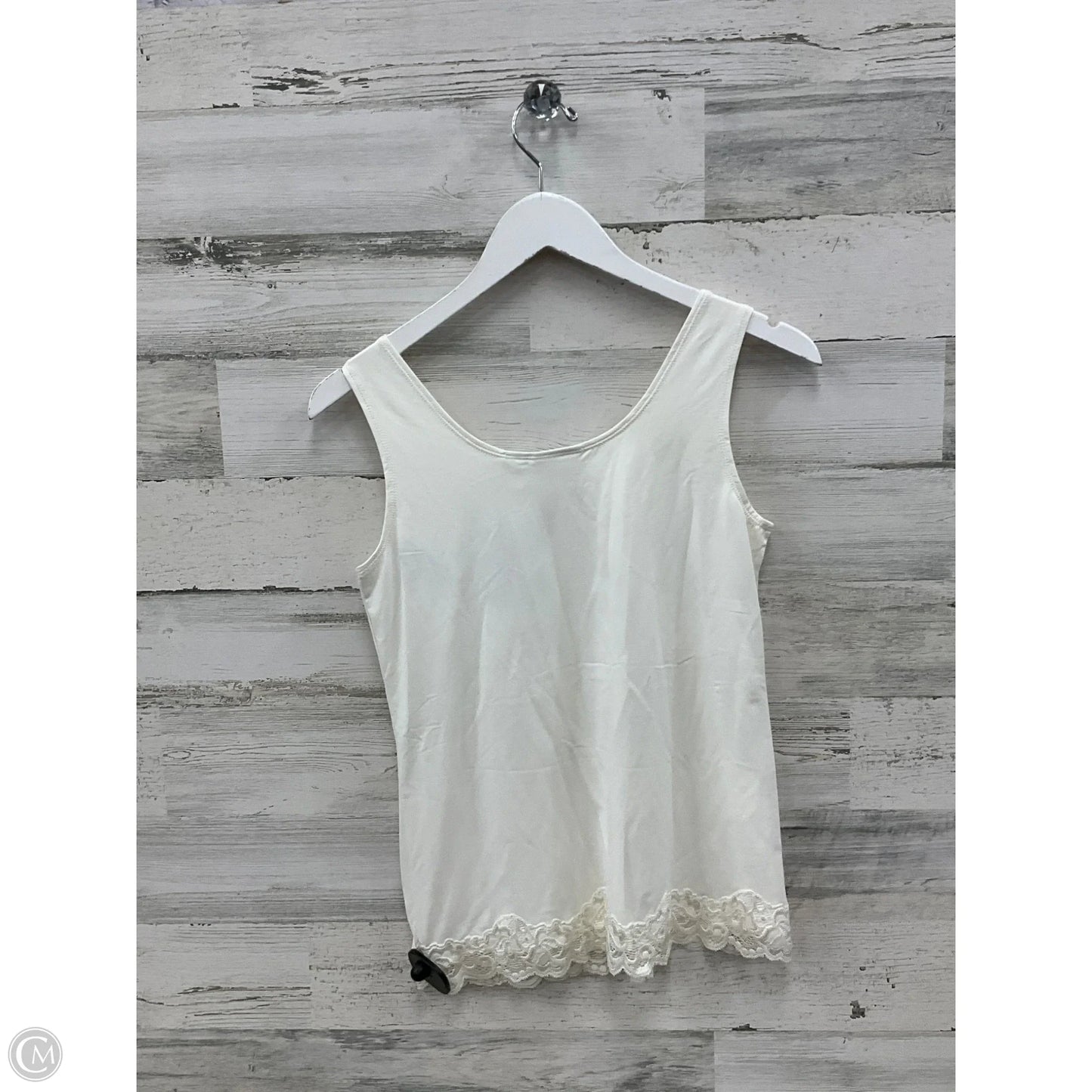 Top Sleeveless By Chicos In Cream, Size: S