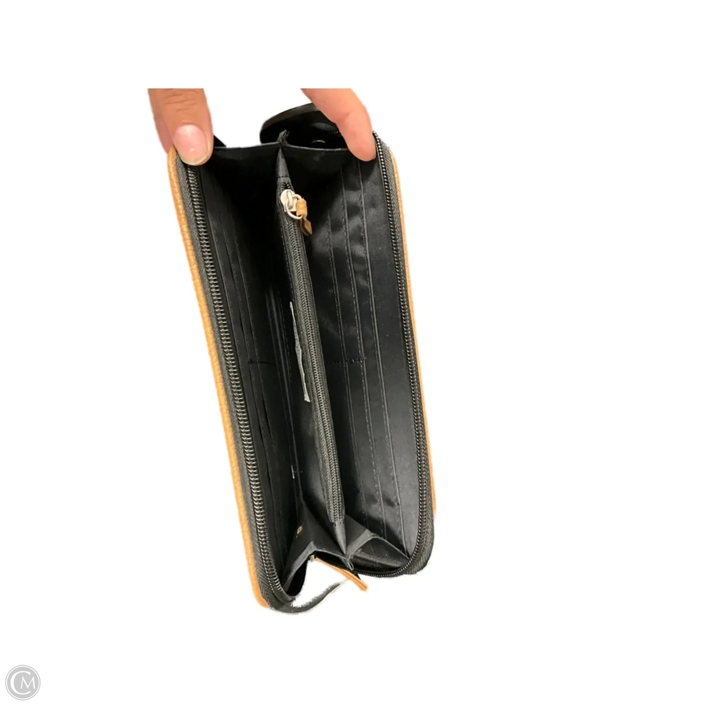 Wallet By Clothes Mentor, Size: Medium