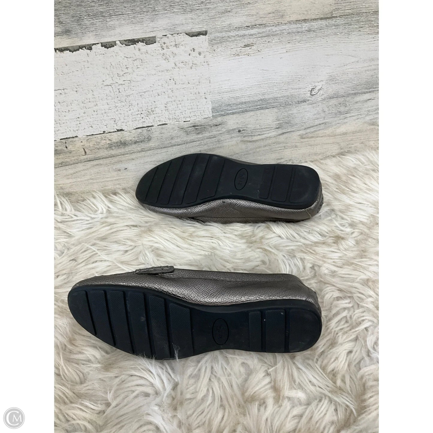 Shoes Designer By Coach In Silver, Size: 6