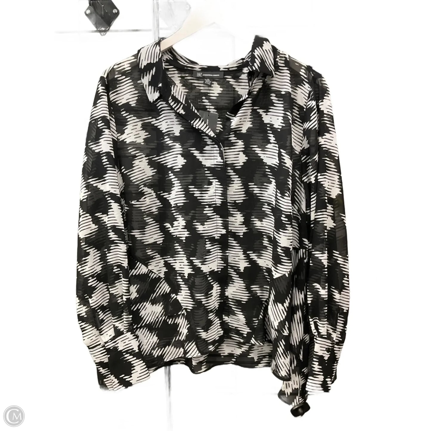 Top Long Sleeve By Inc In Black, Size: 1x