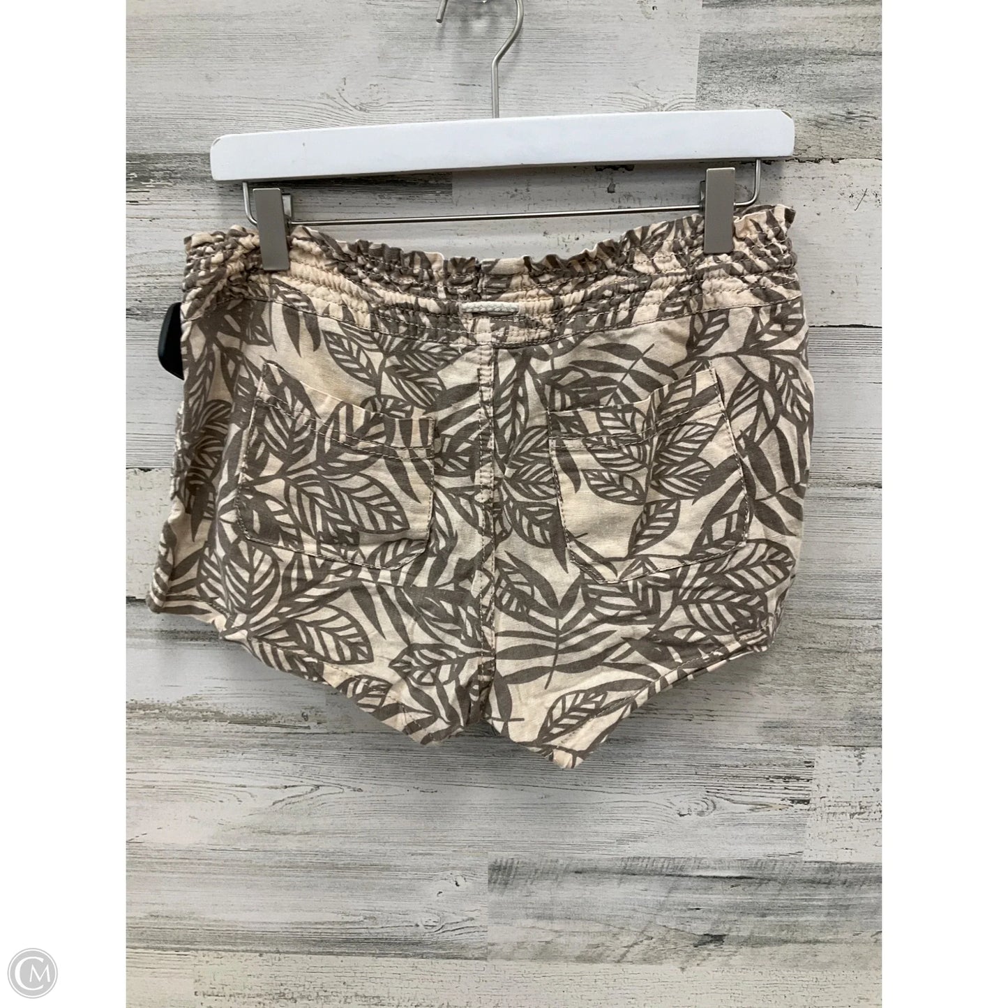 Shorts By Clothes Mentor In Cream & Tan, Size: 4