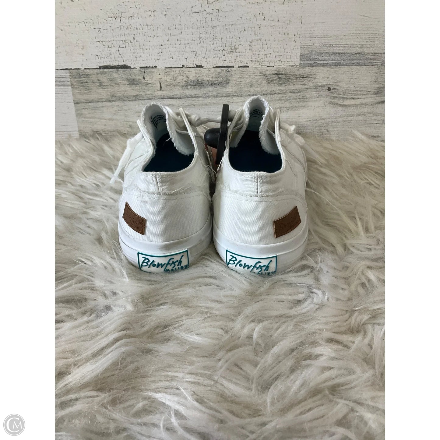 Shoes Sneakers By Blowfish In White, Size: 7