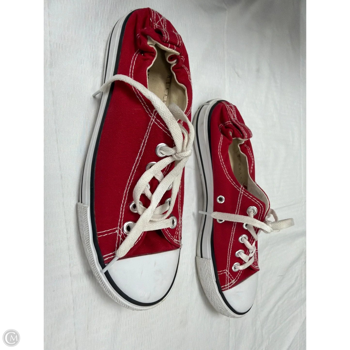 Shoes Sneakers By Clothes Mentor In Red, Size: 8