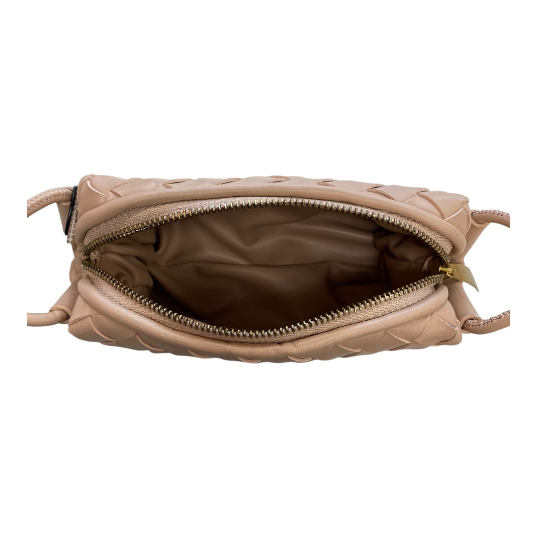Handbag By Clothes Mentor In Tan, Size:Small
