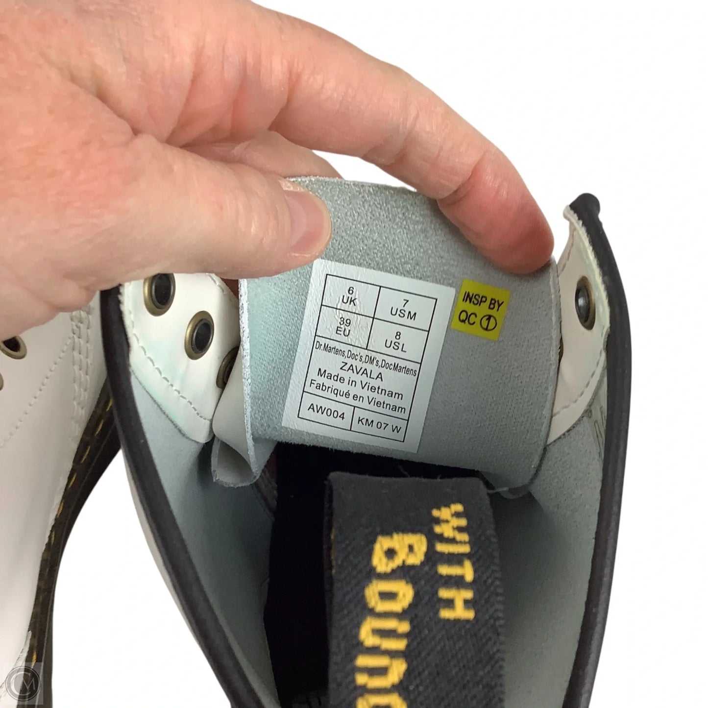 Boots Ankle Flats By Dr Martens In White, Size: 8