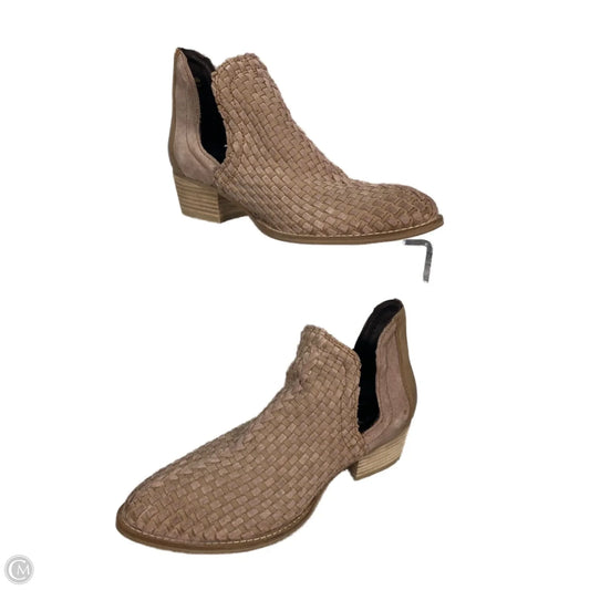 Boots Ankle Heels By Very Volatile In Tan, Size: 8
